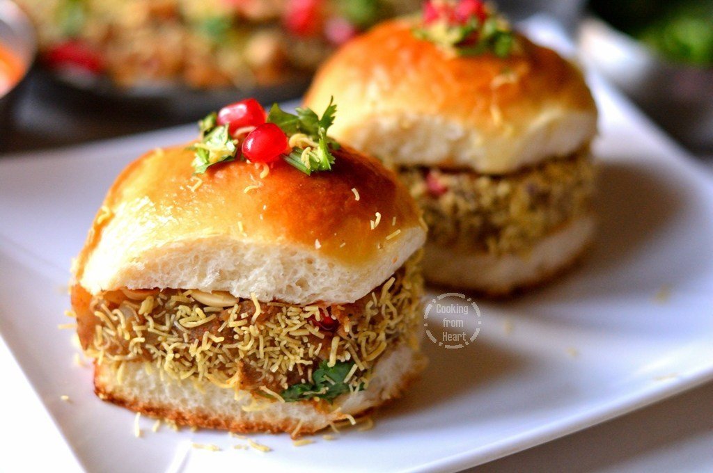 Om Kutchi Dabeli