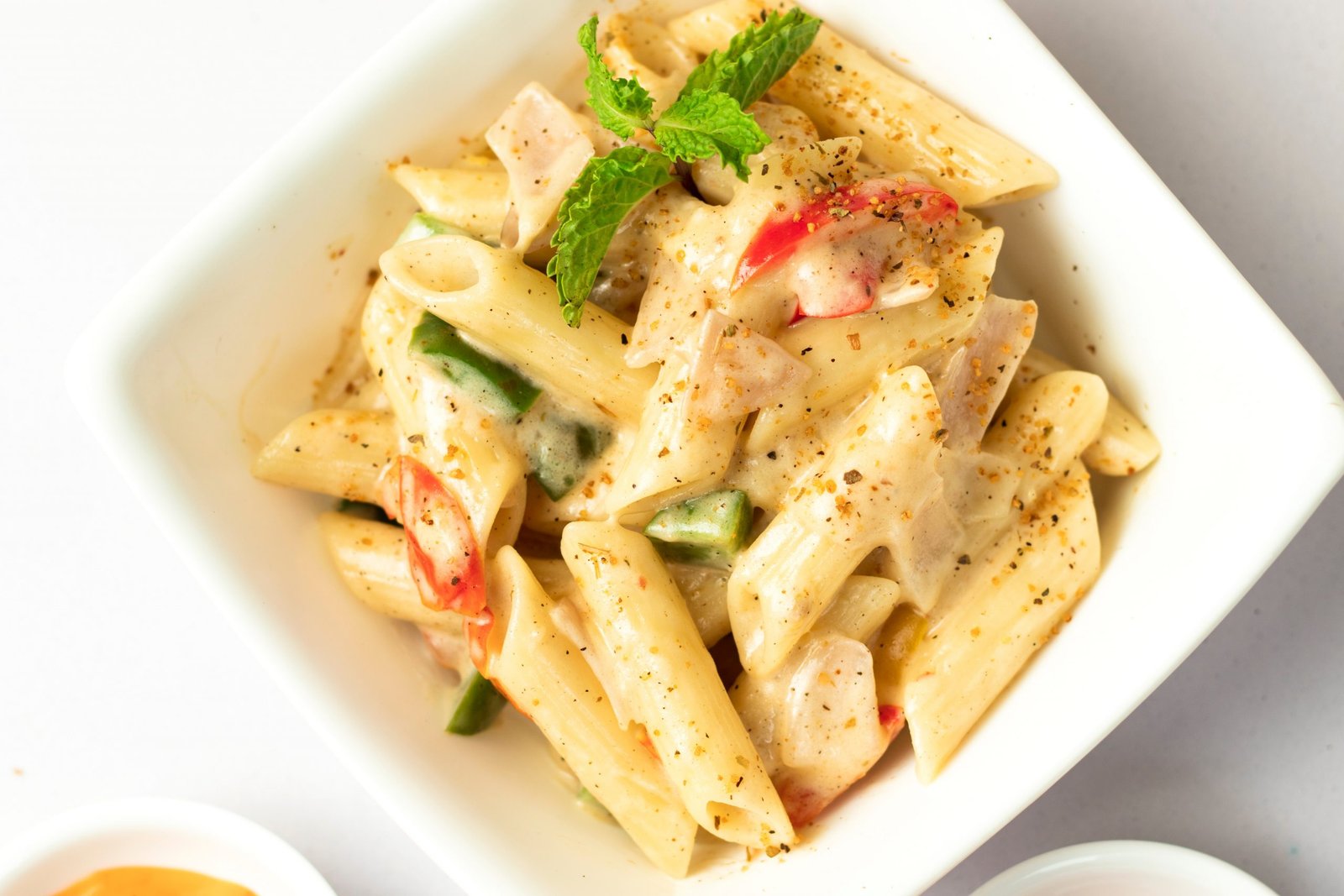 Delicious Homemade White Sauce Pasta - VegHunt